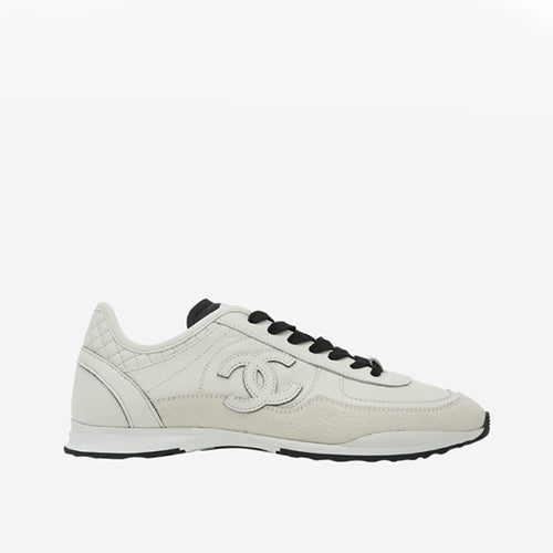 샤넬 스니커즈 벨벳 화이트