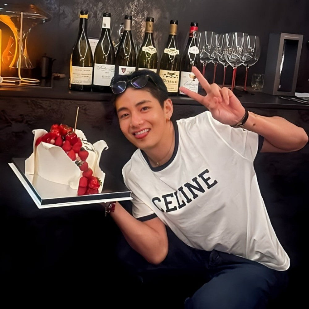 (국내배송, 당일출고) 셀린느 클래식 링거 반팔티(BTS (뷔)착용)