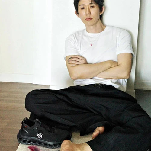 로에베 x 온 러닝 클라우드틸트 올 블랙 · 박** 고객님