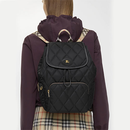 버버리 홀스슈 백팩 블랙