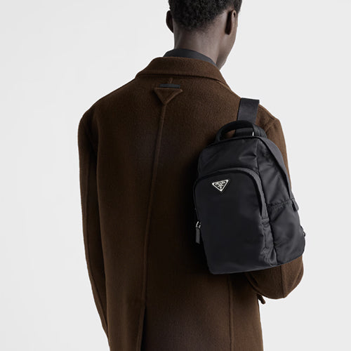 프라다 리나일론 및 사피아노 가죽 백팩 블랙
