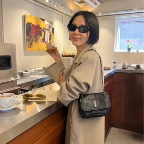 세인트로랑(생로랑) 니키 미니 크로스백 블랙 (김나영,차정원 착용)